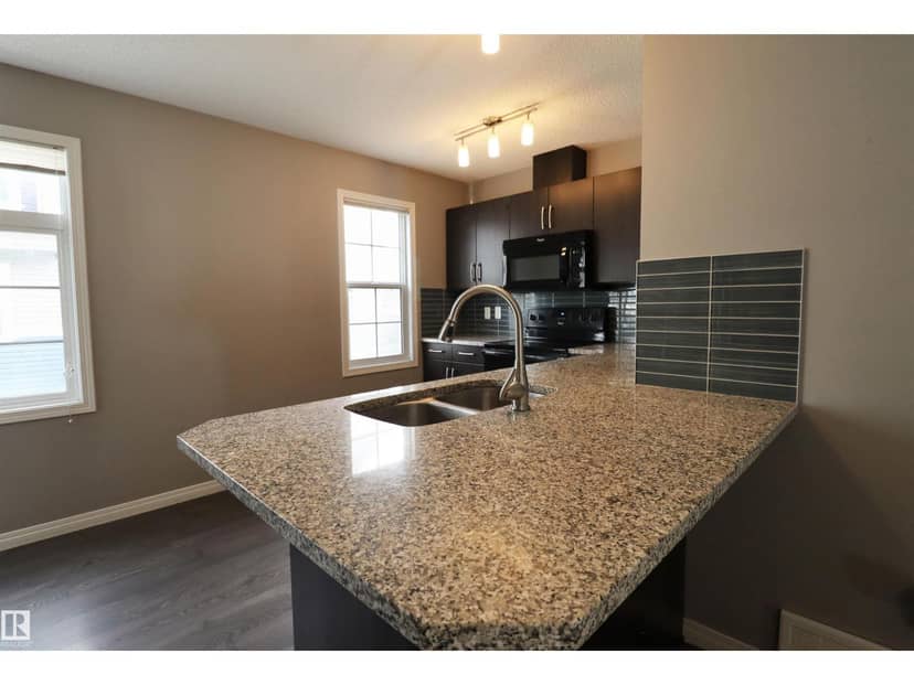 #32 9151 Shaw Wy SW — photo 11 of 36