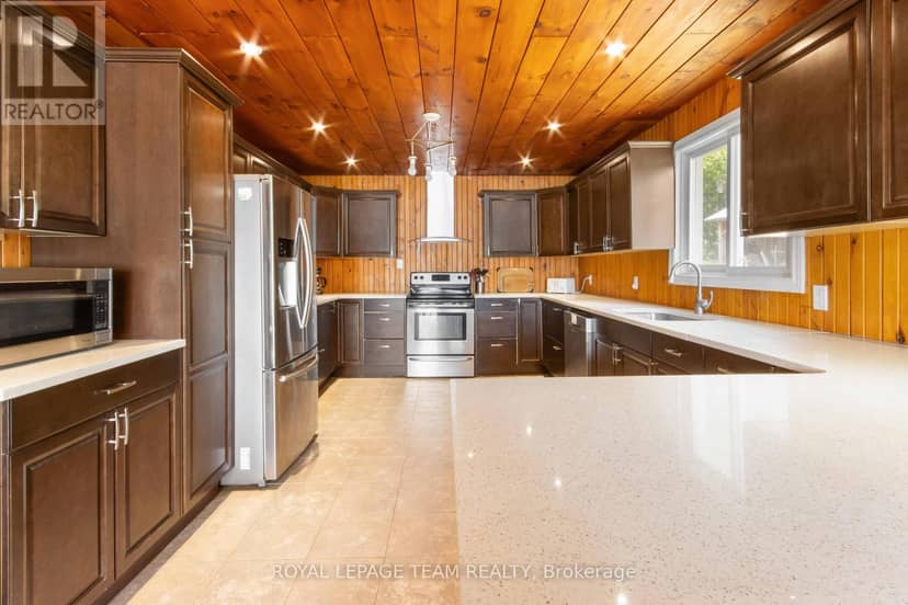 682 Long Lake Road — photo 20 of 40
