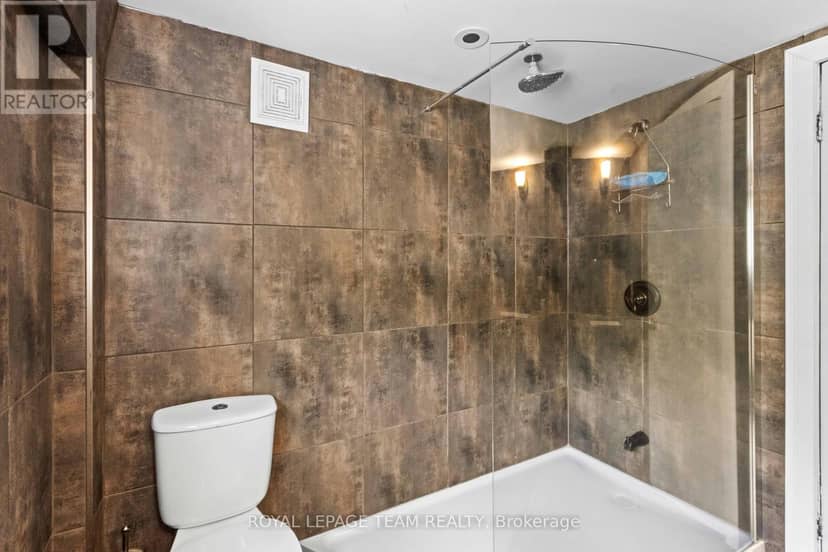682 Long Lake Road — photo 28 of 40