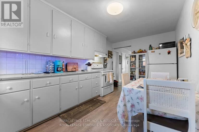 7 Isabella Street — photo 16 of 36