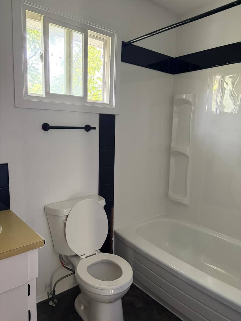 5135 52 Avenue — photo 37 of 40