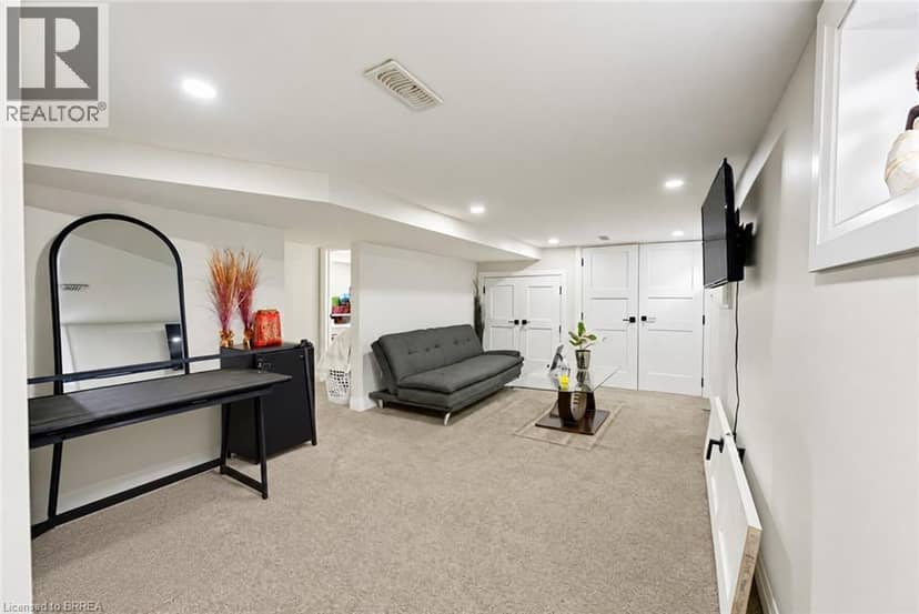 410 NELSON Street — photo 11 of 19