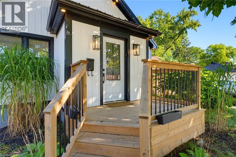 410 NELSON Street — photo 2 of 19
