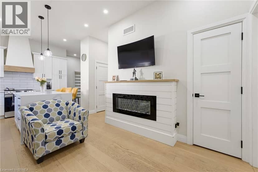 410 NELSON Street — photo 4 of 19