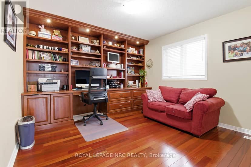 65 McCaffery Crescent — photo 30 of 40