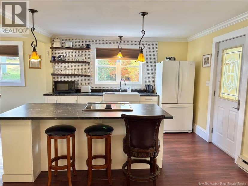 15 Underhill Street — photo 14 of 36