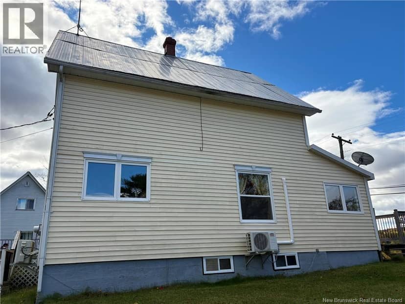 15 Underhill Street — photo 4 of 36