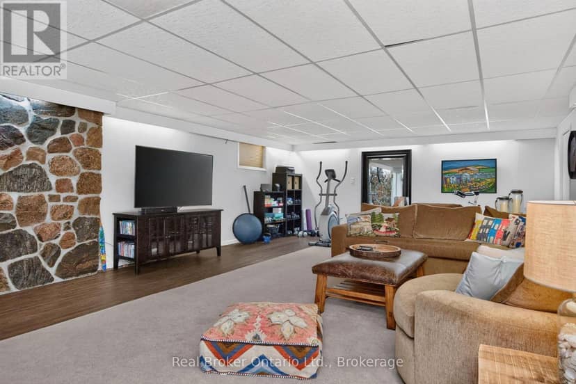 121 Lefaive Road — photo 29 of 40