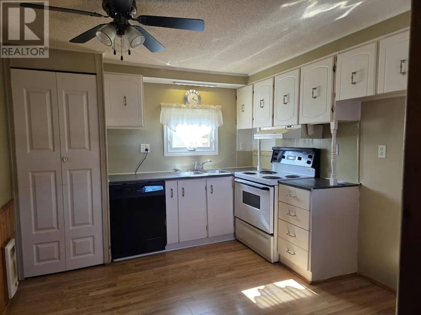 1 Wildwood Avenue, Corner Brook, photo 7