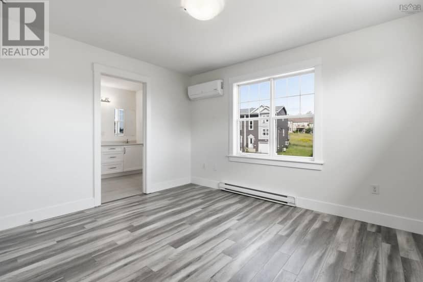 129 Executive Drive — photo 16 of 40