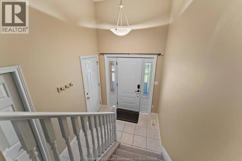2476 Luxury — photo 3 of 35