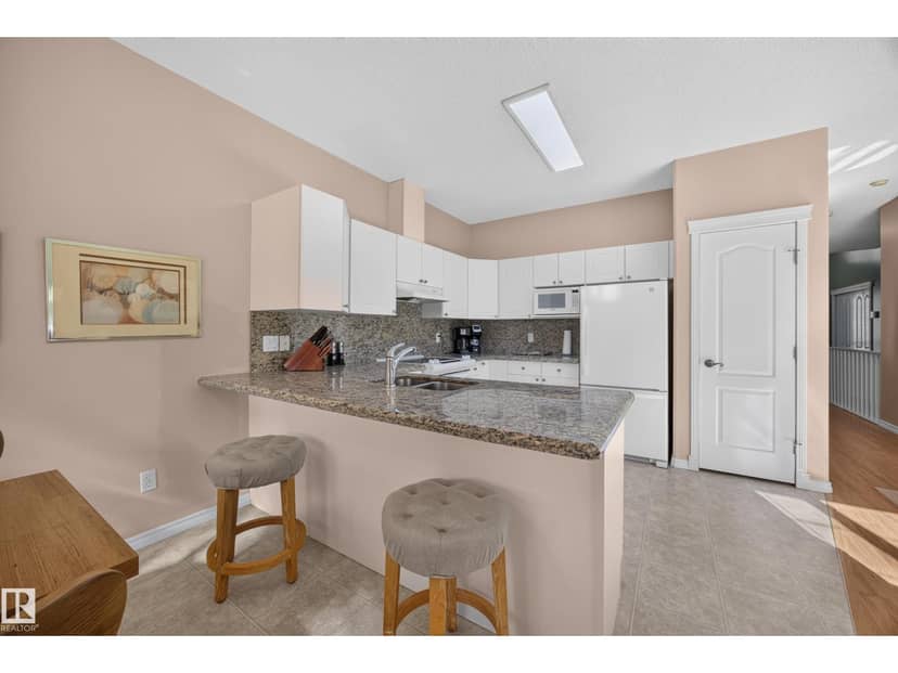 #31 1780 Glastonbury Bv NW — photo 22 of 40
