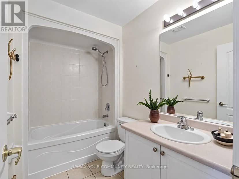 265 Sprucewood Crescent — photo 12 of 40