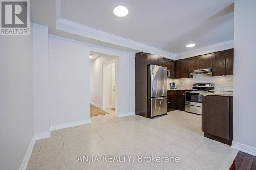 6 Expedition Crescent — photo 10 of 40