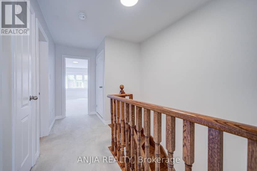 6 Expedition Crescent — photo 20 of 40
