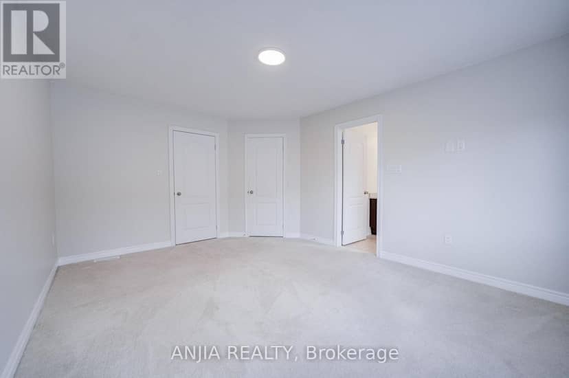 6 Expedition Crescent — photo 24 of 40