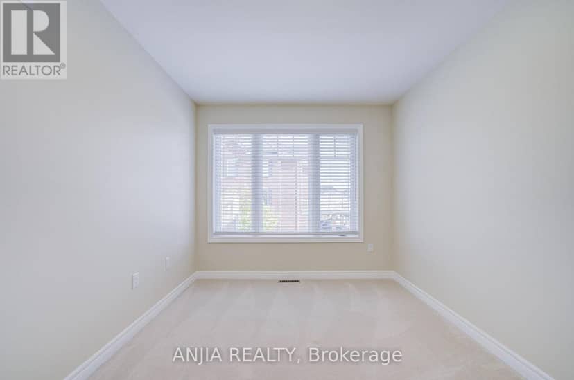 6 Expedition Crescent — photo 31 of 40