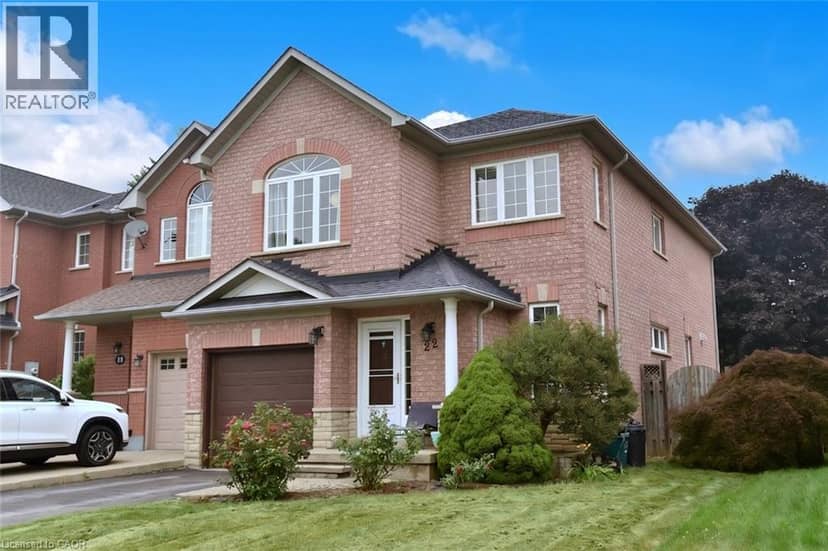 22 MOORE Crescent, Ancaster, photo 2