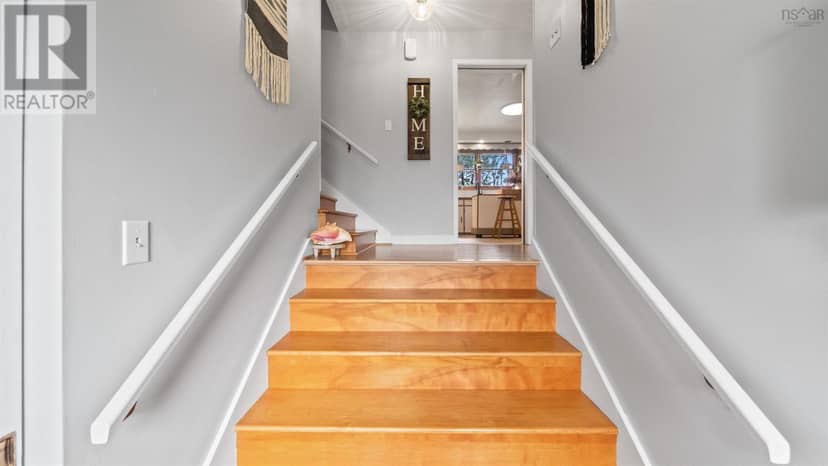 7 Lakeview Drive, Windsor, photo 2