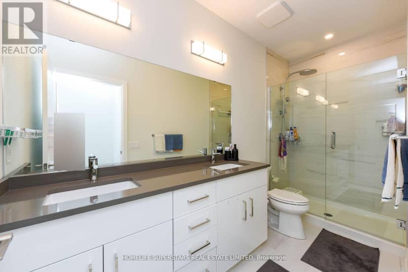 403 - 71 Wyndham Street S — photo 9 of 27