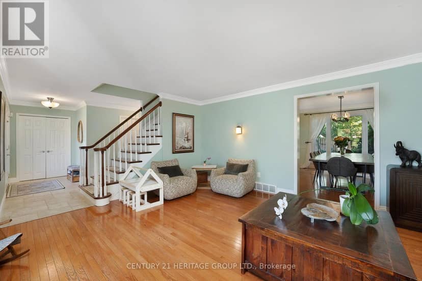121 South Riverview Street — photo 11 of 40