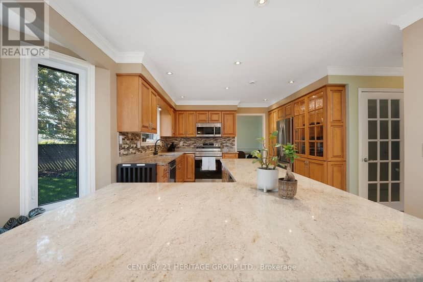 121 South Riverview Street — photo 18 of 40