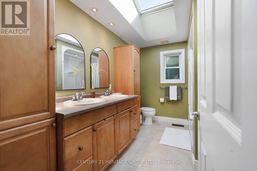 121 South Riverview Street — photo 30 of 40