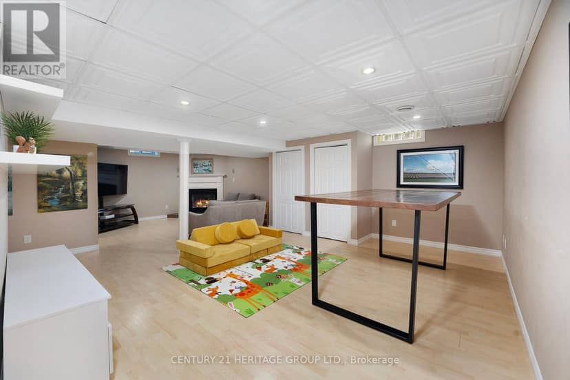 121 South Riverview Street — photo 34 of 40