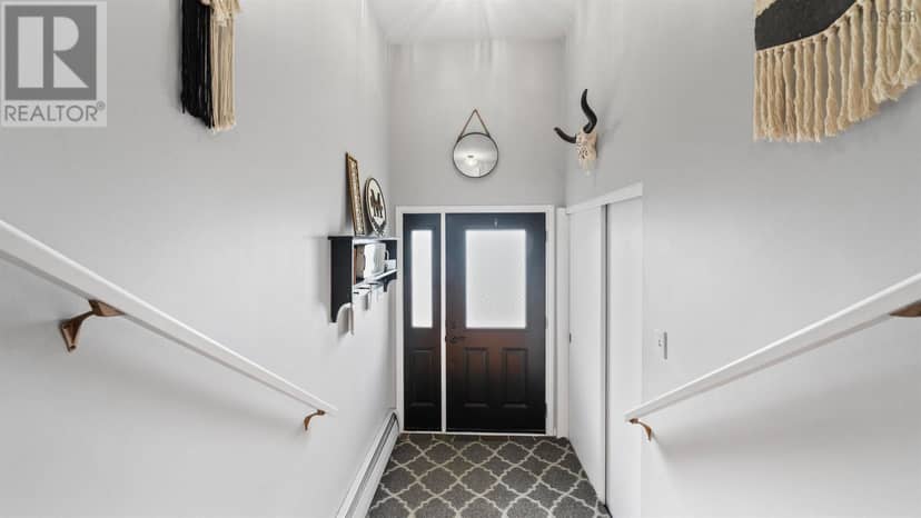 7 Lakeview Drive, Windsor, photo 3