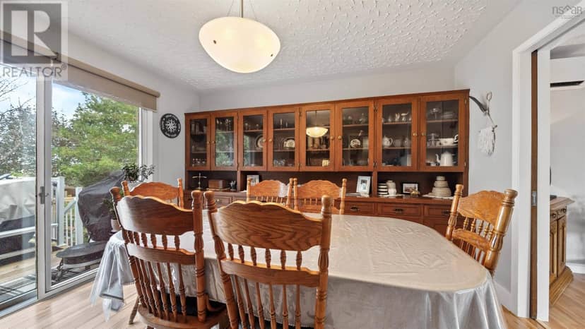 7 Lakeview Drive — photo 9 of 40