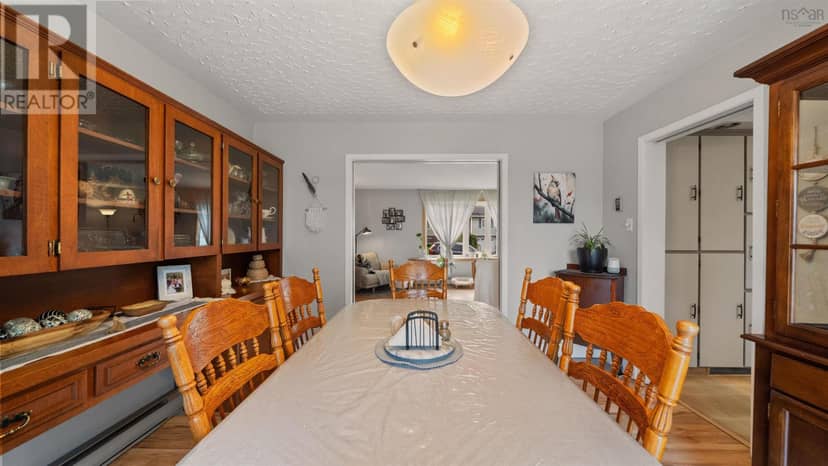 7 Lakeview Drive, Windsor, photo 8