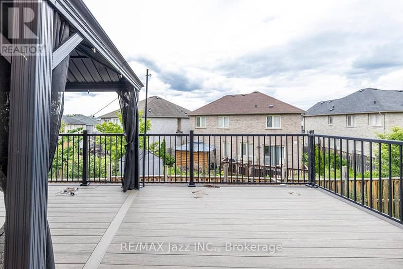 30 Lloydminster Avenue — photo 33 of 40