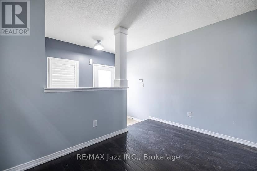 30 Lloydminster Avenue, Ajax, photo 7