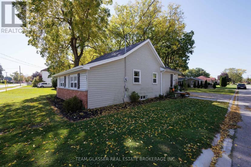 301 Main Street — photo 10 of 28