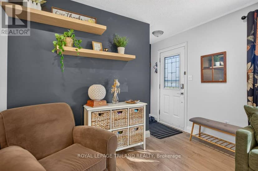 32 Sanders Court — photo 4 of 40