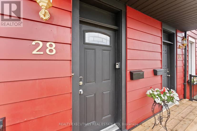28 5th Street E — photo 3 of 36