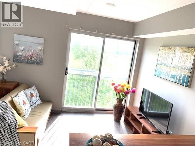 321 SPRUCE Street Unit# 312 — photo 19 of 28