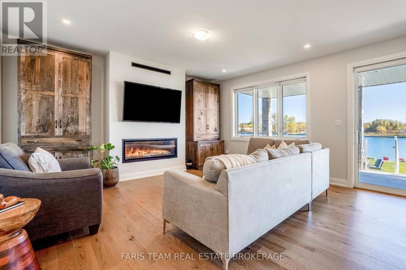 7 Dock Lane — photo 12 of 40