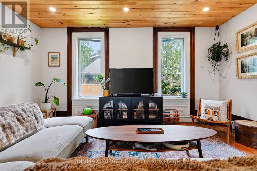 162 Baldwin Street — photo 18 of 40