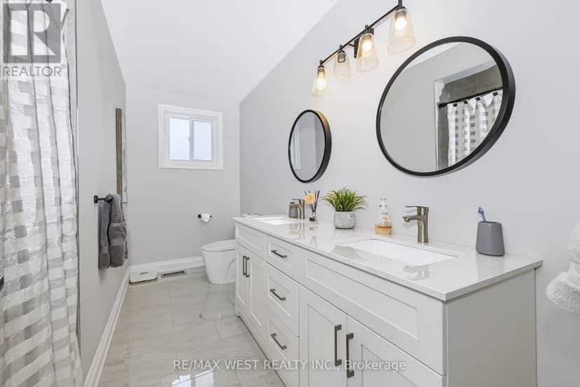 254 Maple Leaf Drive — photo 33 of 40