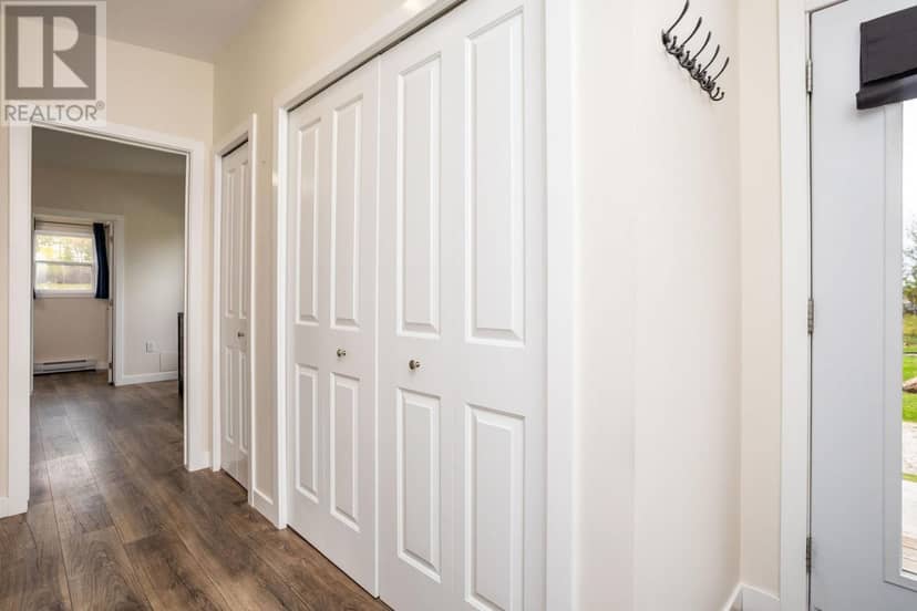 1024 Linwood Road — photo 13 of 27