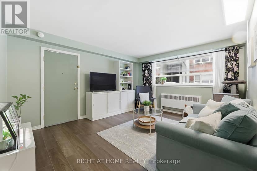 11 - 223 Macnab Street S, Hamilton