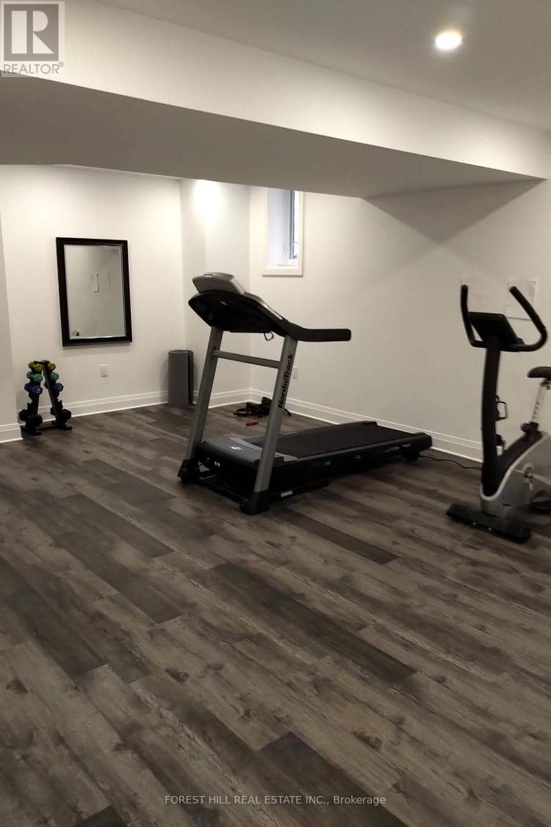 220 Collingwood Street — photo 21 of 23