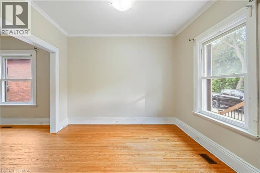 25 ALONZO Street — photo 10 of 40