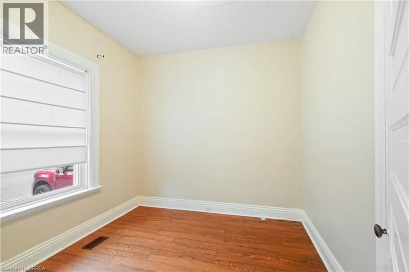 25 ALONZO Street, Brantford, photo 8