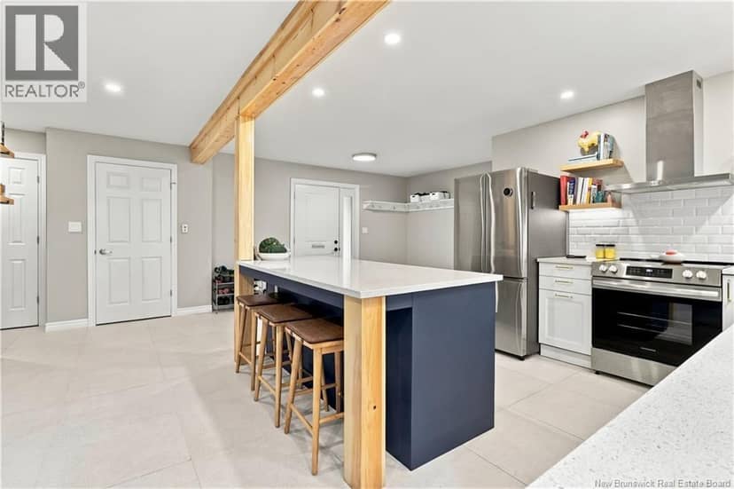 41 Simcoe Court — photo 6 of 40