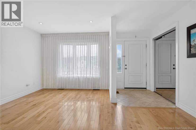 92 Augusta Terrace — photo 9 of 40