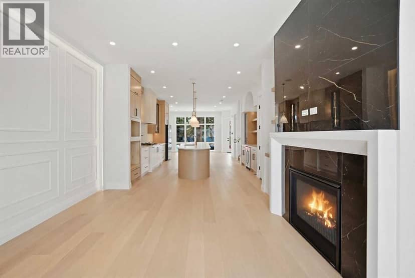 1529 18 Avenue NW — photo 24 of 40