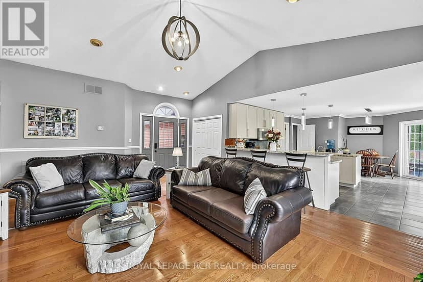 11 Fisher Drive, Adjala-Tosorontio, photo 8