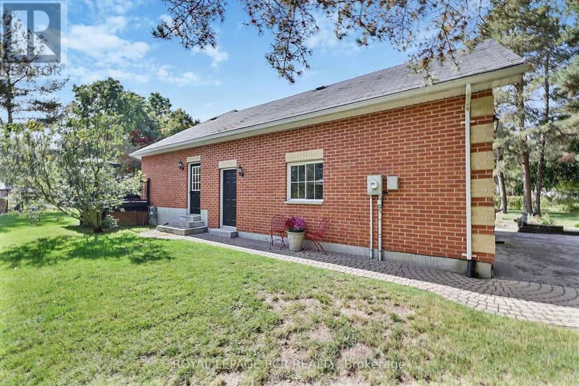 11 Fisher Drive — photo 33 of 40